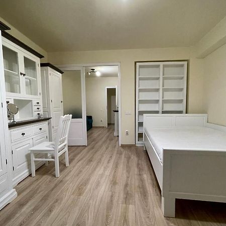 Cozy Central One Bedroom Cluj-Napoca Esterno foto